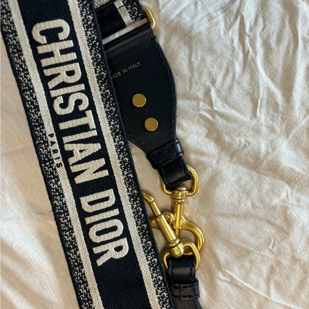 Dior Black and White Crossbody Bag Strap - Picture 4 of 7